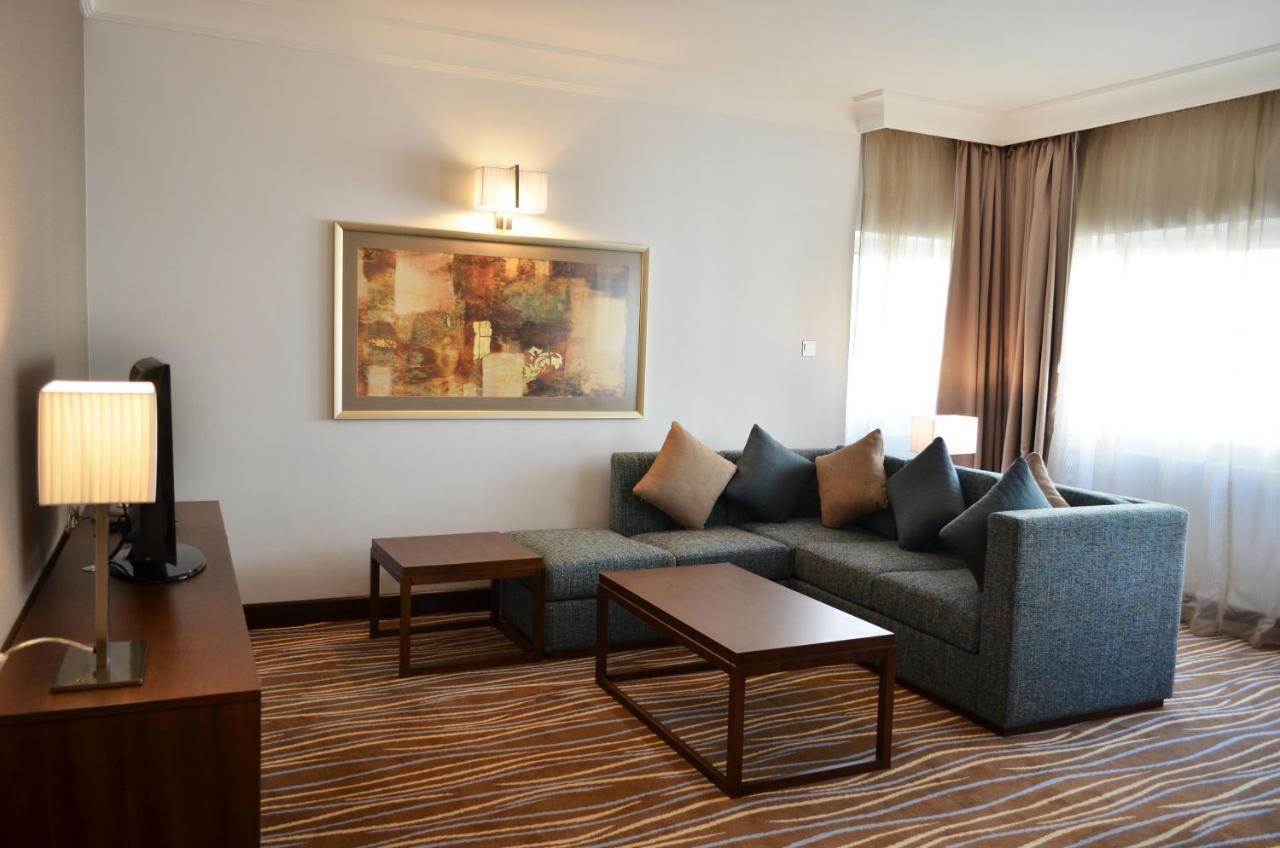 Copthorne Downtown By Millennium Hotel Abu Dhabi Ngoại thất bức ảnh