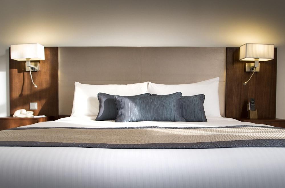 Copthorne Downtown By Millennium Hotel Abu Dhabi Ngoại thất bức ảnh