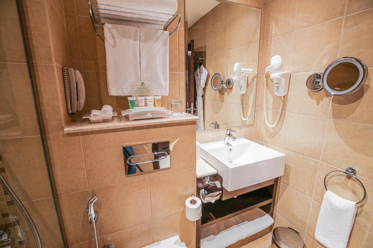 Copthorne Downtown By Millennium Hotel Abu Dhabi Ngoại thất bức ảnh