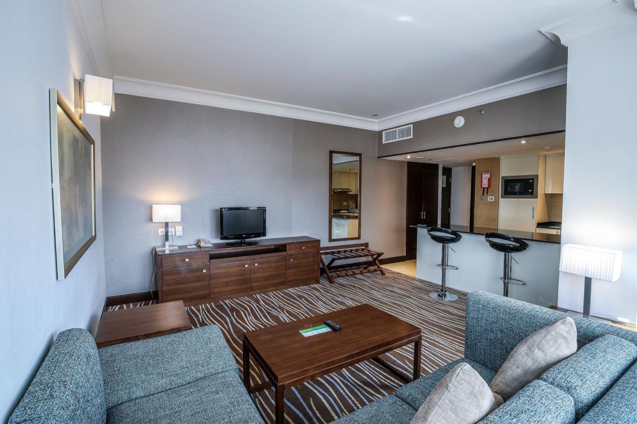 Copthorne Downtown By Millennium Hotel Abu Dhabi Ngoại thất bức ảnh