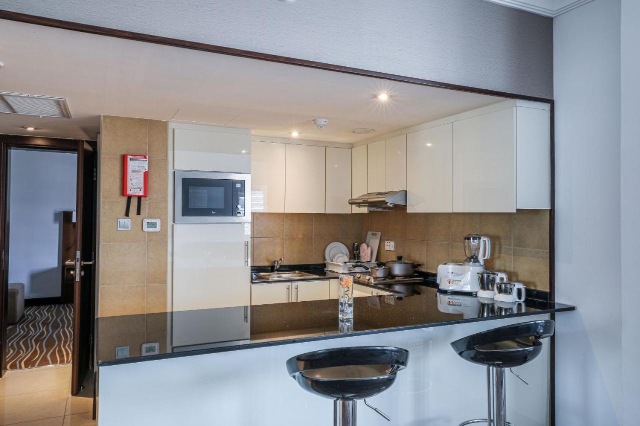 Copthorne Downtown By Millennium Hotel Abu Dhabi Ngoại thất bức ảnh