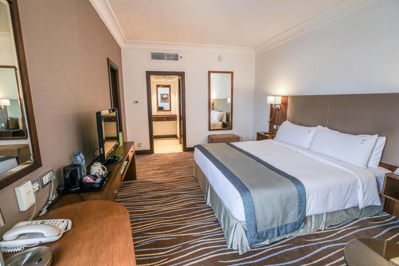 Copthorne Downtown By Millennium Hotel Abu Dhabi Ngoại thất bức ảnh
