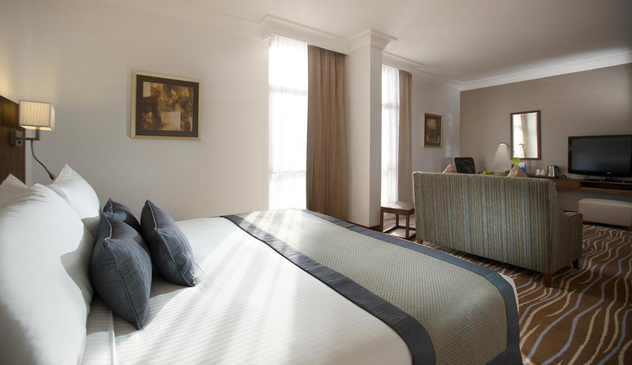 Copthorne Downtown By Millennium Hotel Abu Dhabi Ngoại thất bức ảnh