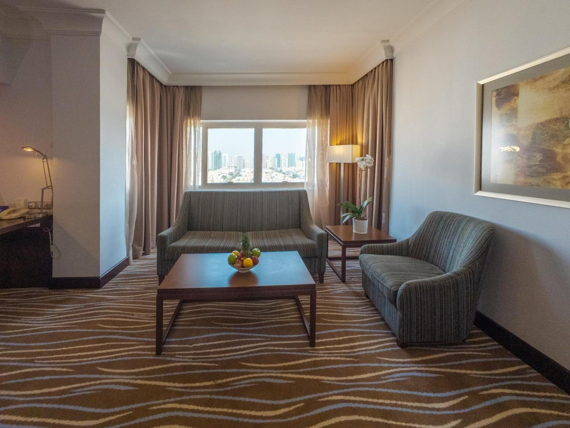 Copthorne Downtown By Millennium Hotel Abu Dhabi Ngoại thất bức ảnh