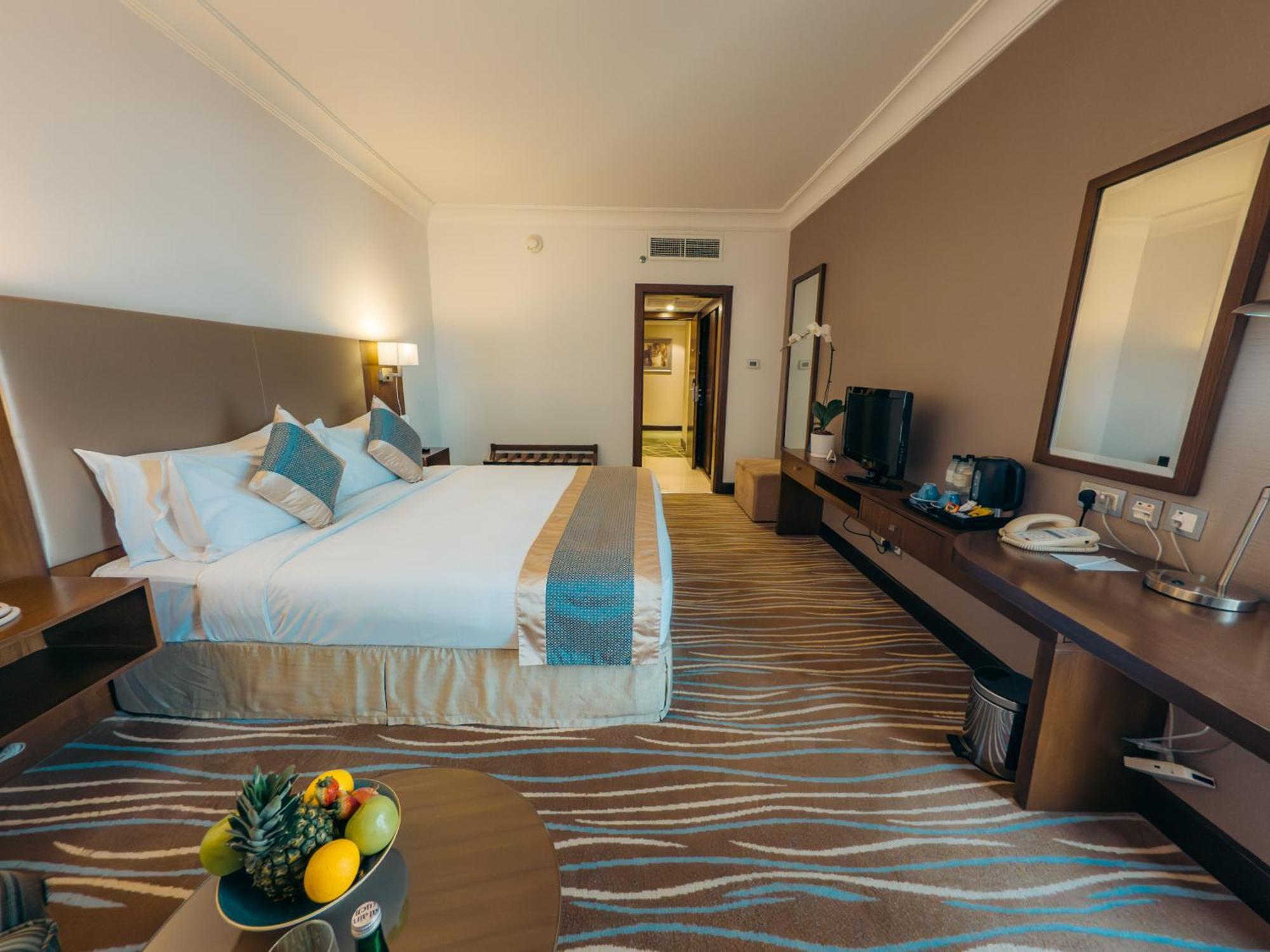 Copthorne Downtown By Millennium Hotel Abu Dhabi Ngoại thất bức ảnh