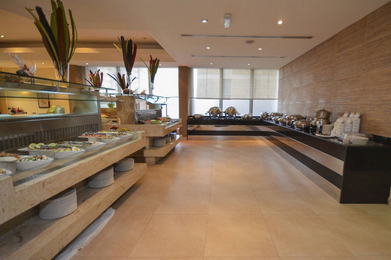 Copthorne Downtown By Millennium Hotel Abu Dhabi Ngoại thất bức ảnh