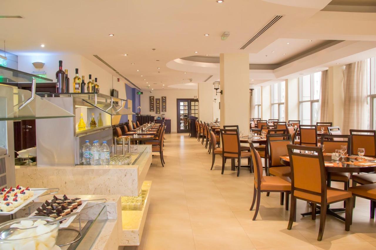 Copthorne Downtown By Millennium Hotel Abu Dhabi Ngoại thất bức ảnh